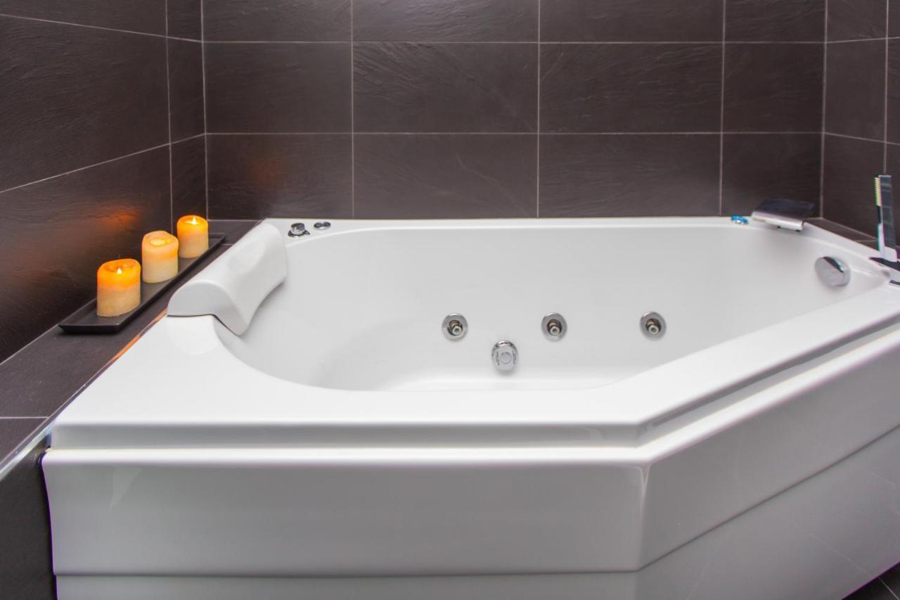 Al 4 Hotel Busto Arsizio Kültér fotó