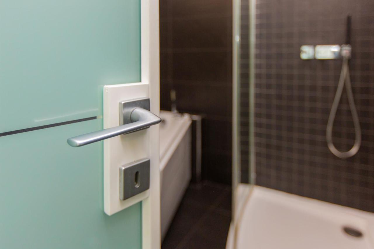 Al 4 Hotel Busto Arsizio Kültér fotó